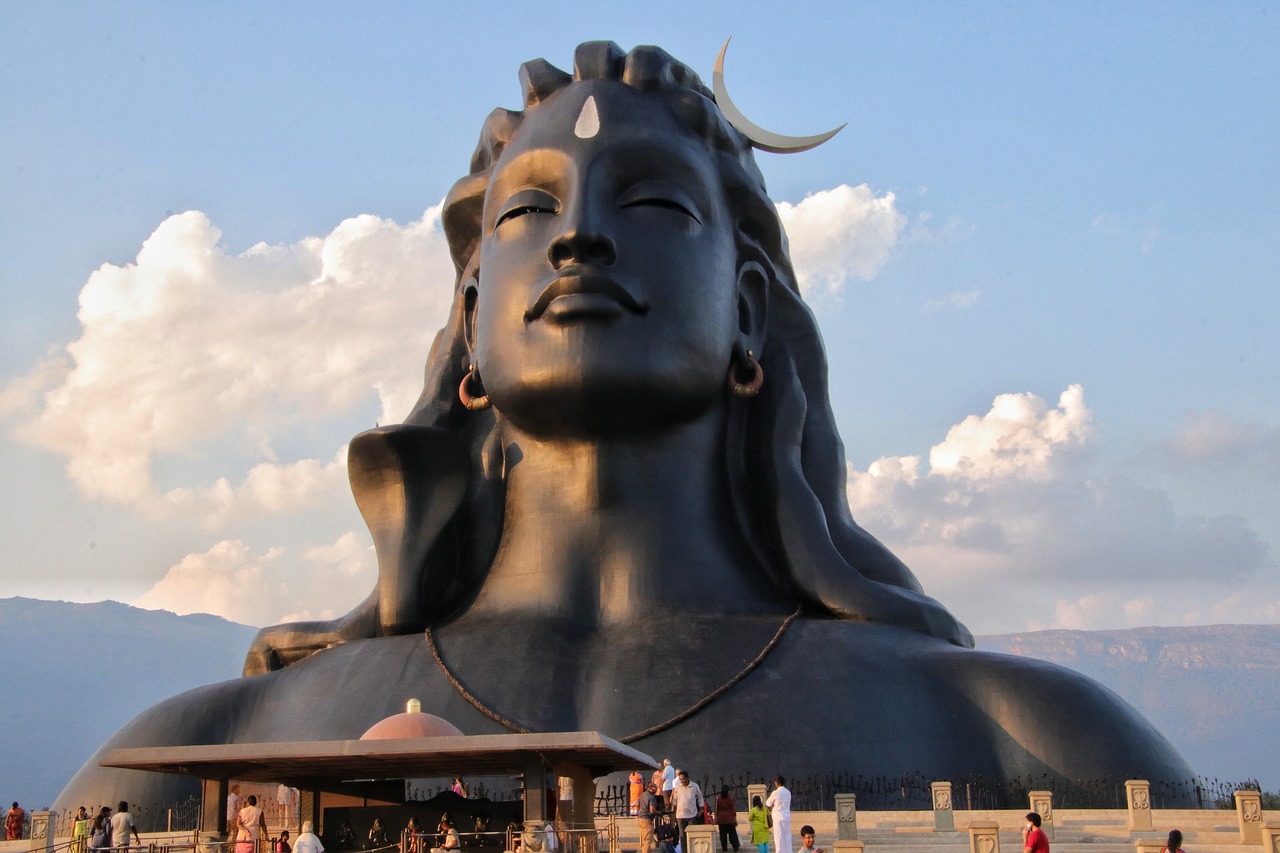 Pilis titkai, meditáció, szakrális túra, jóga